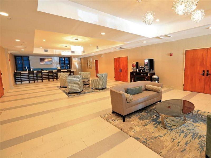Wyndham Garden Kenosha Harborside Exterior foto