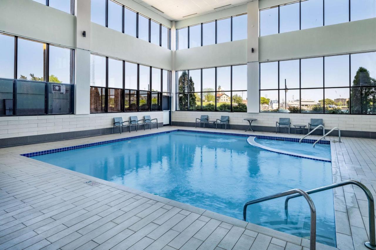 Wyndham Garden Kenosha Harborside Exterior foto