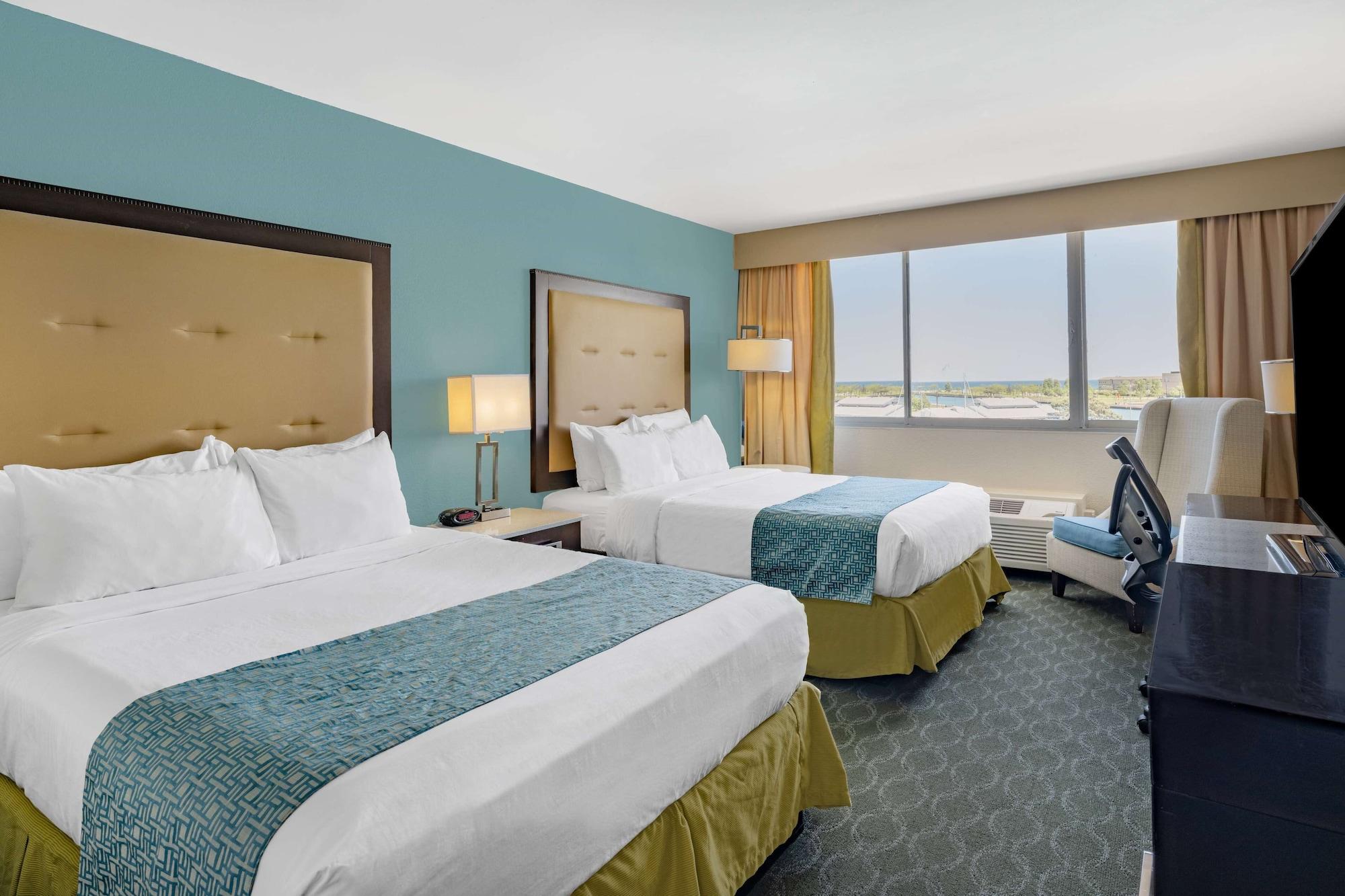 Wyndham Garden Kenosha Harborside Exterior foto