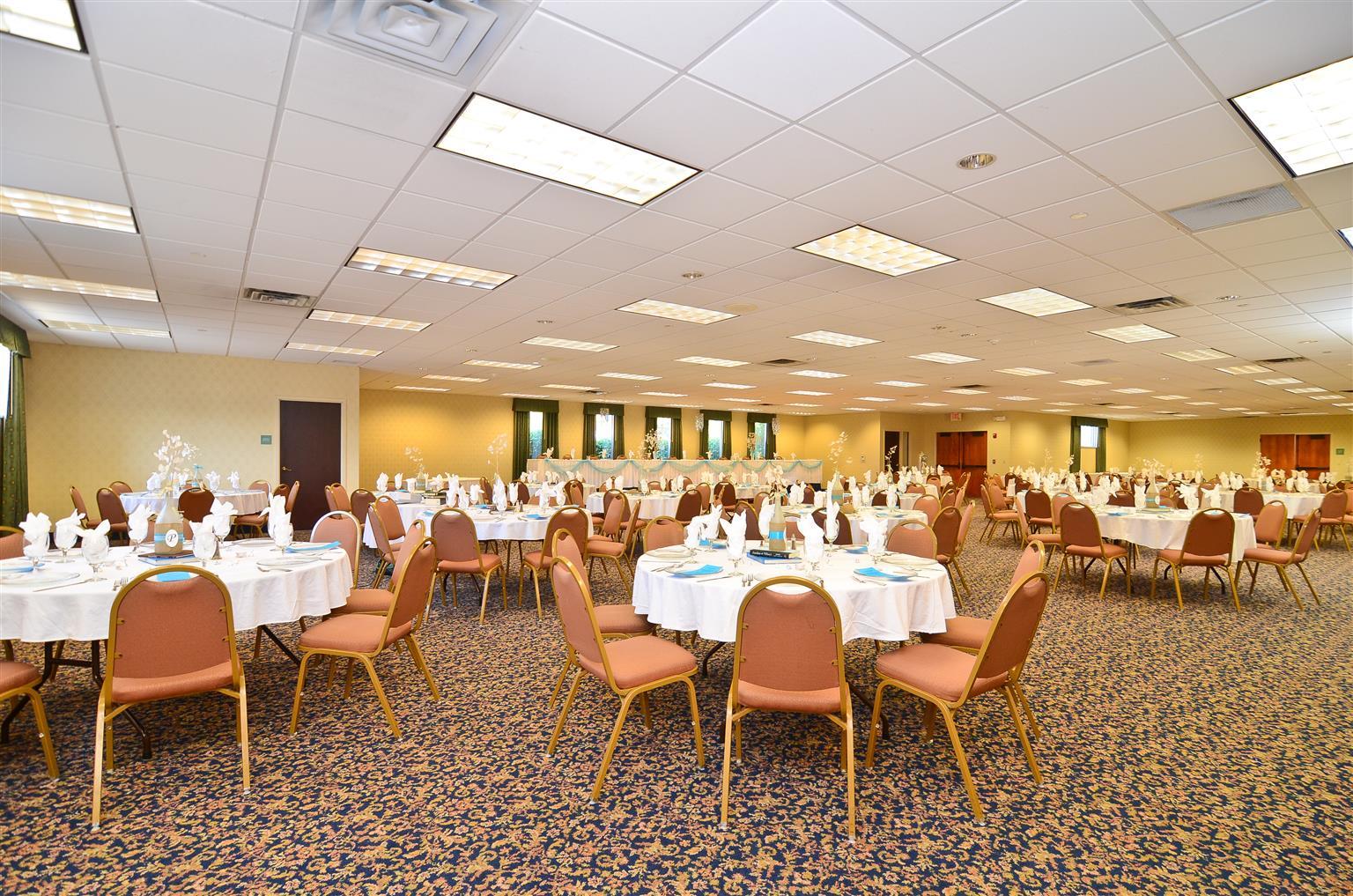 Wyndham Garden Kenosha Harborside Restaurante foto