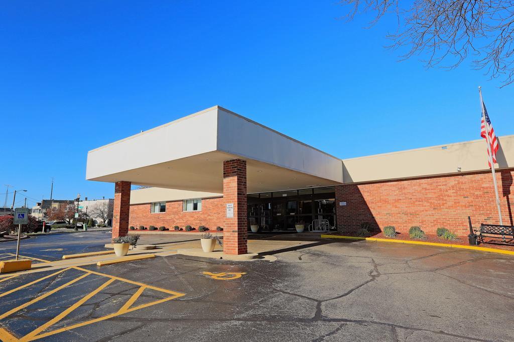 Wyndham Garden Kenosha Harborside Exterior foto