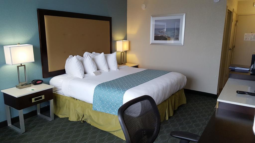 Wyndham Garden Kenosha Harborside Exterior foto