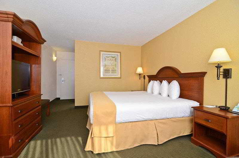 Wyndham Garden Kenosha Harborside Exterior foto