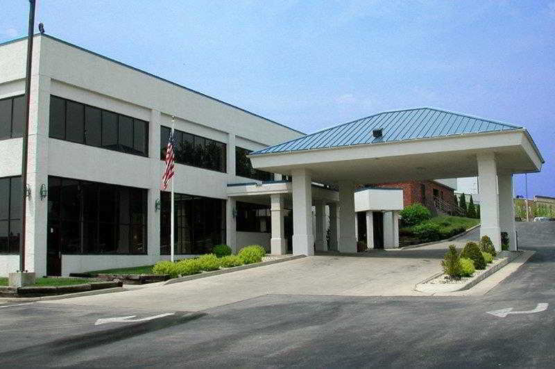 Wyndham Garden Kenosha Harborside Exterior foto